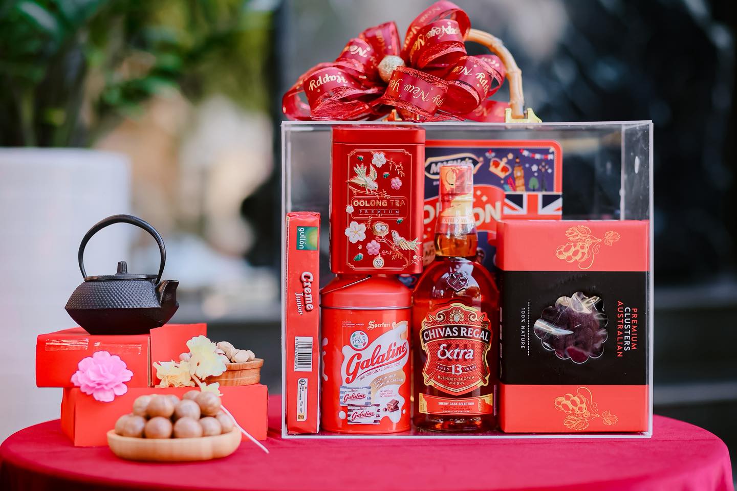 Giỏ Quà Tết Chivas Extra 13 – Trọn Vị Ngày Xuân, Gửi Đầy Thành Ý